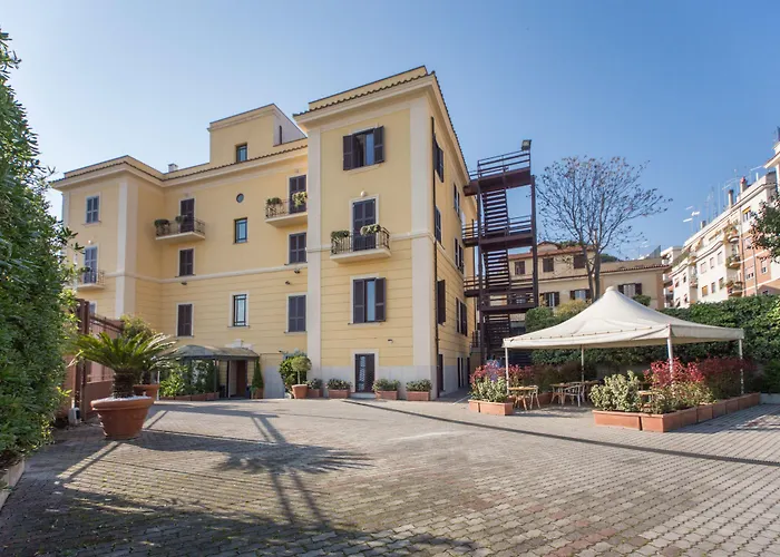 Hotel Romoli Rome