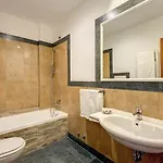 Otel Romoli 3*