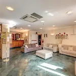 Otel Romoli 3*