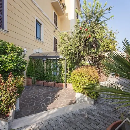 Romoli Szálloda 3*