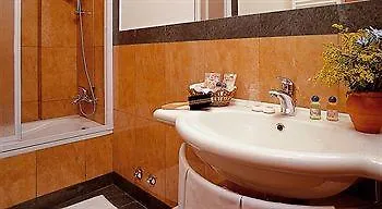 Romoli Szálloda 3*