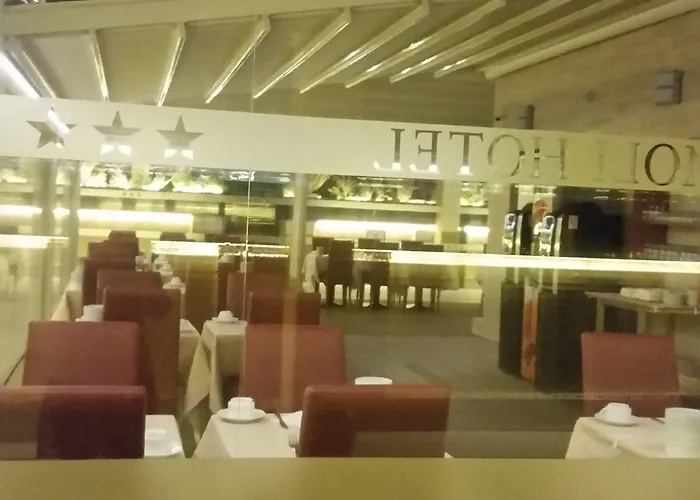 罗默利酒店 酒店