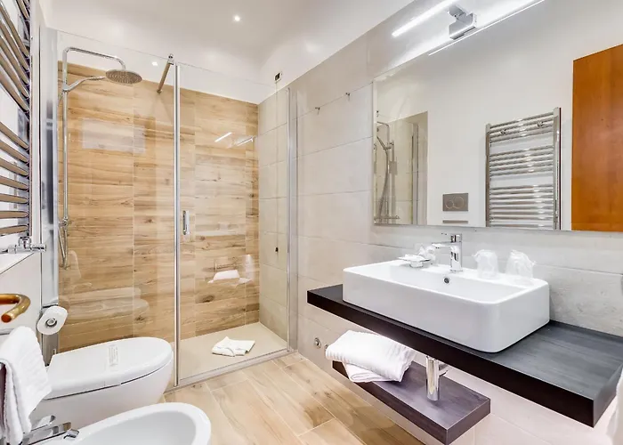 罗默利酒店 酒店